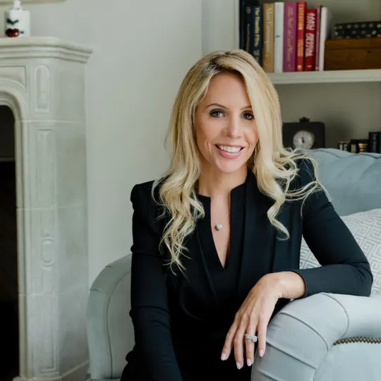 Cara Pearlman, Agent in  - Compass