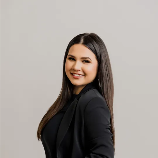 Angelica Shchetinin, Agent in  - Compass