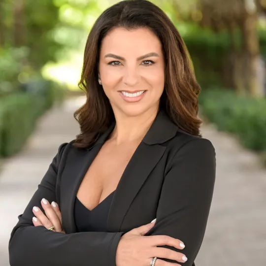 Claudine Blumenthal, Agent in  - Compass