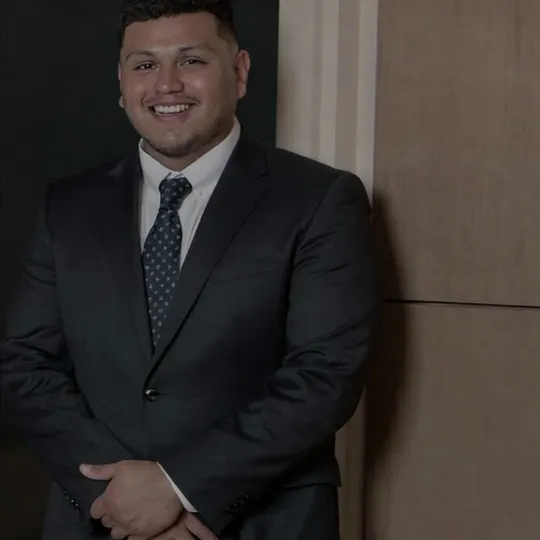 Jonathan Cruz, Agent in  - Compass