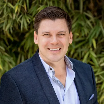 Josh Baellow, Agent in  - Compass