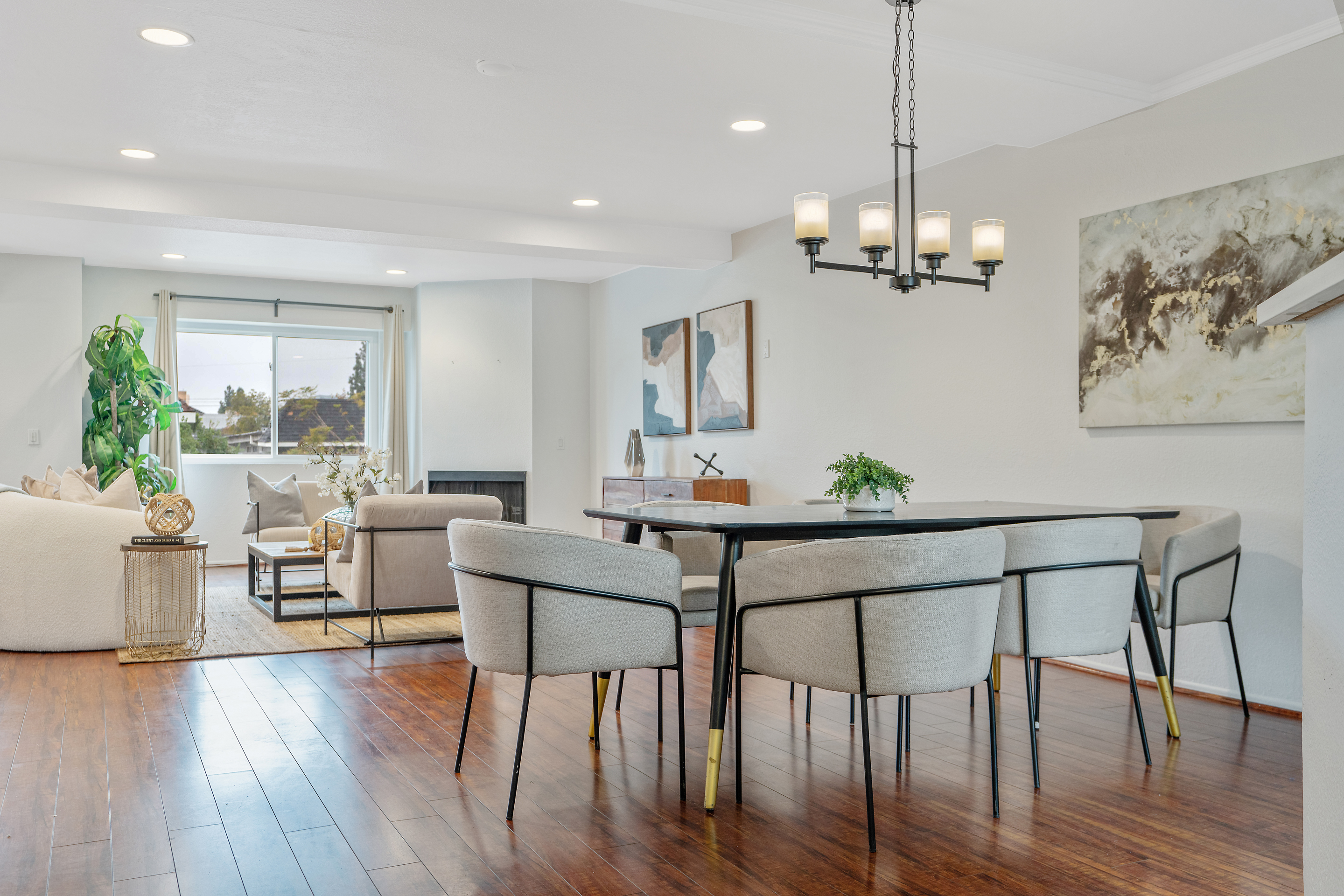 Burbank's Best Priced 3 Bed Townhouse