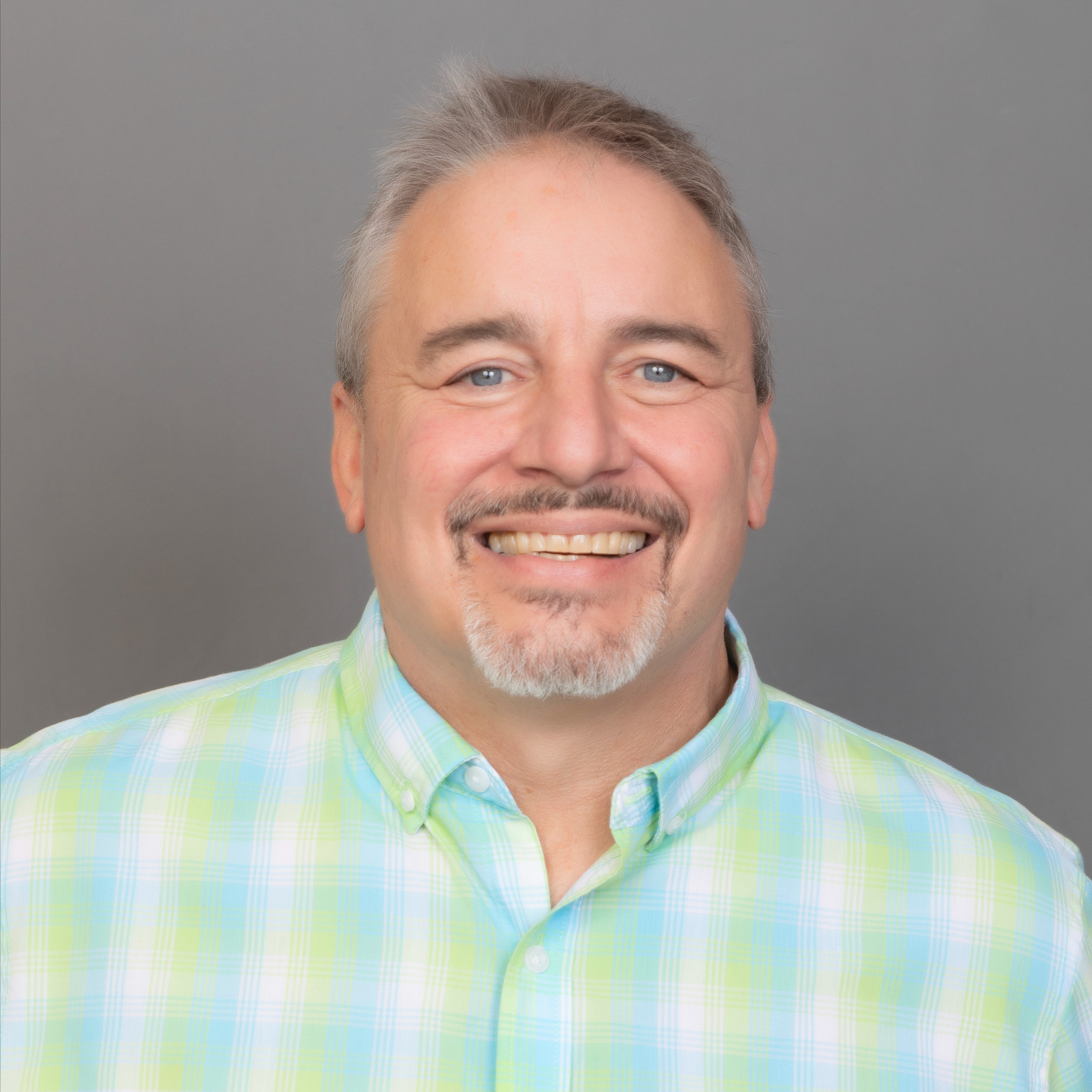 Headshot of Mitchel Wachman