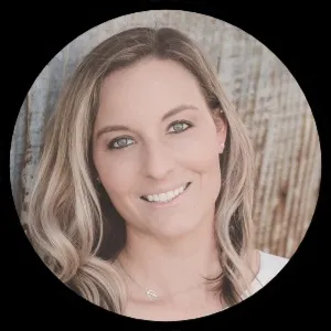 Savannah Campbell, Agent in  - Compass