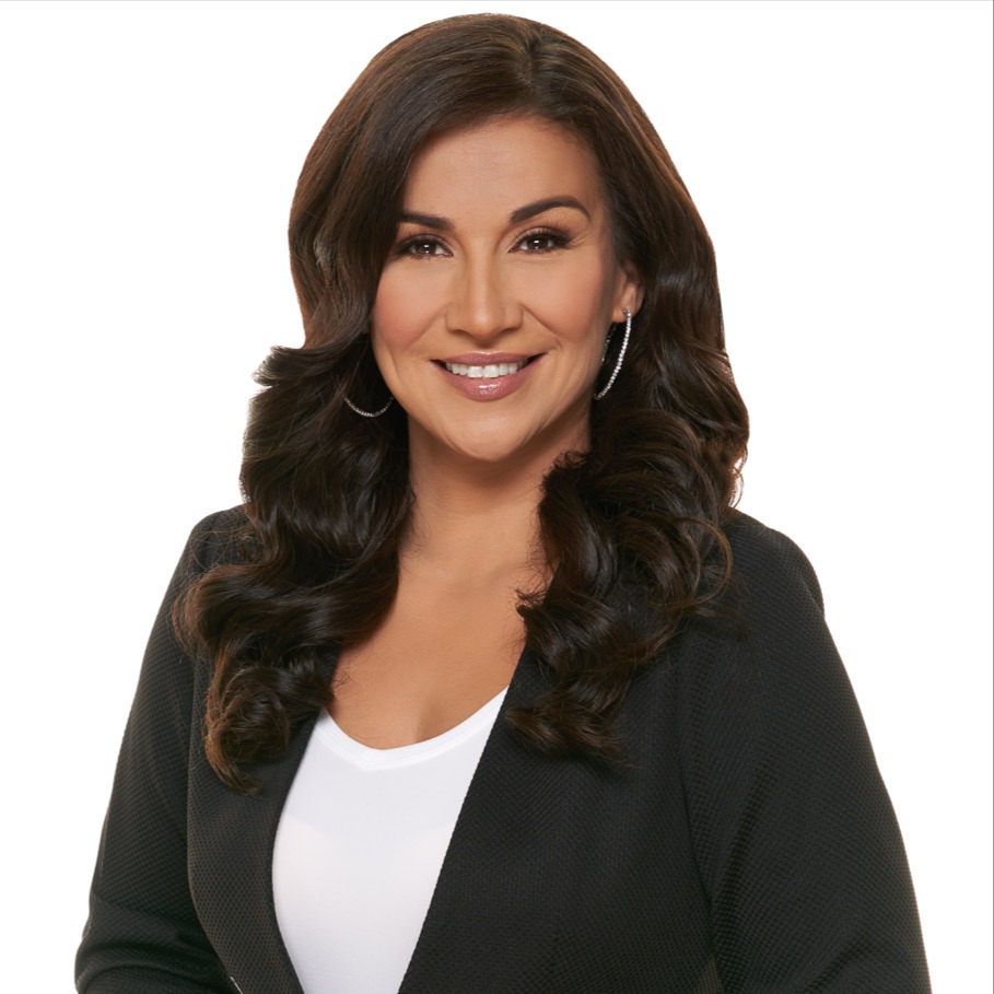 Headshot of Elizabeth Hernandez