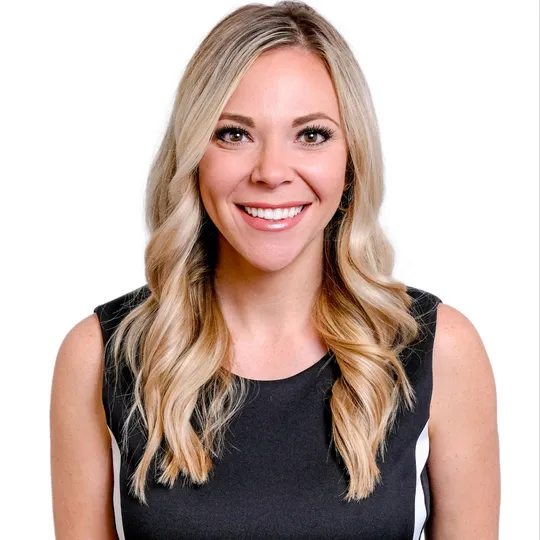 Anni Colaw, Agent in  - Compass