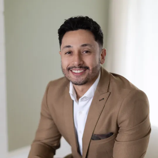 Sean Day, Agent in  - Compass