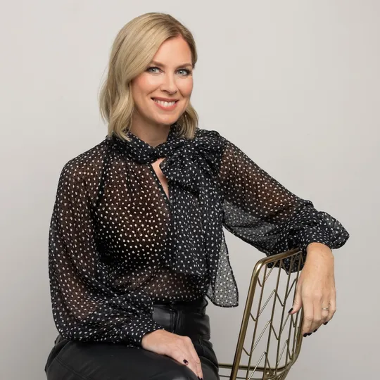 Kira Greene, Agent in  - Compass