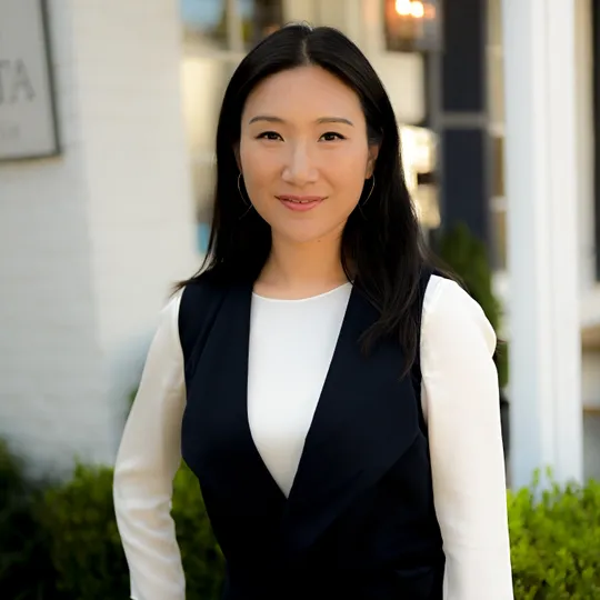 Jessica Liu, Agent in  - Compass