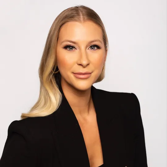 Rachael Solis, Agent in  - Compass