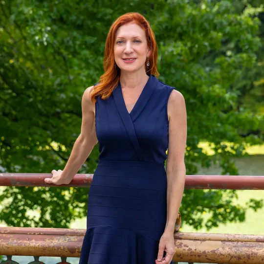 Alyssa Morris, Agent in  - Compass