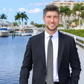 Andrew Darda, Agent in  - Compass