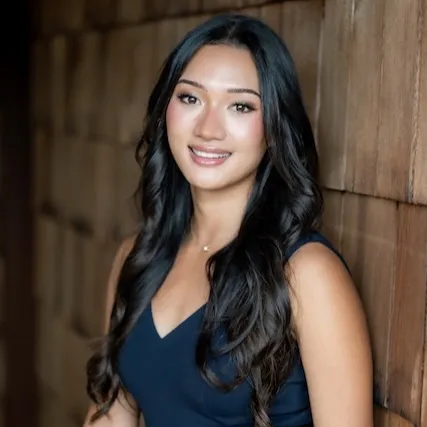 Camille Rae De Guzman, Agent in  - Compass