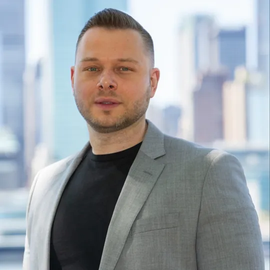 Dorian Nasto, Agent in  - Compass