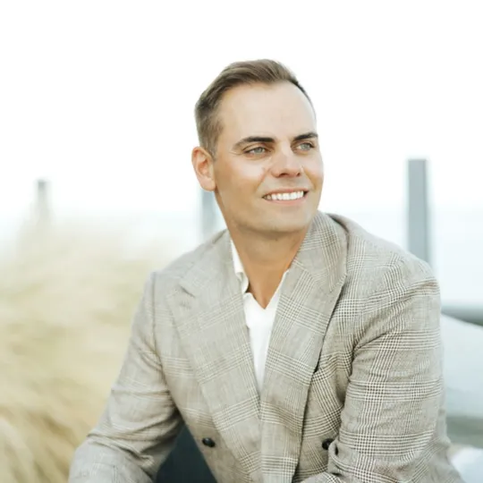 Brian Hopper, Agent in  - Compass