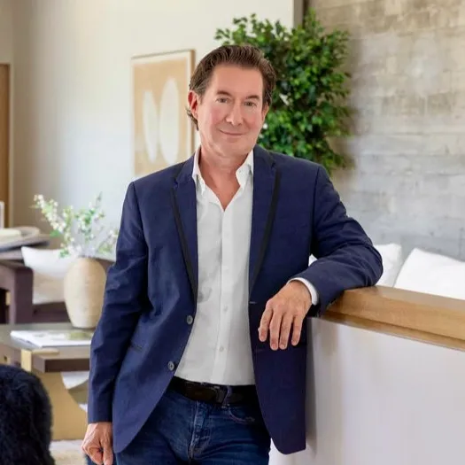 Steve Sanders, Agent in  - Compass