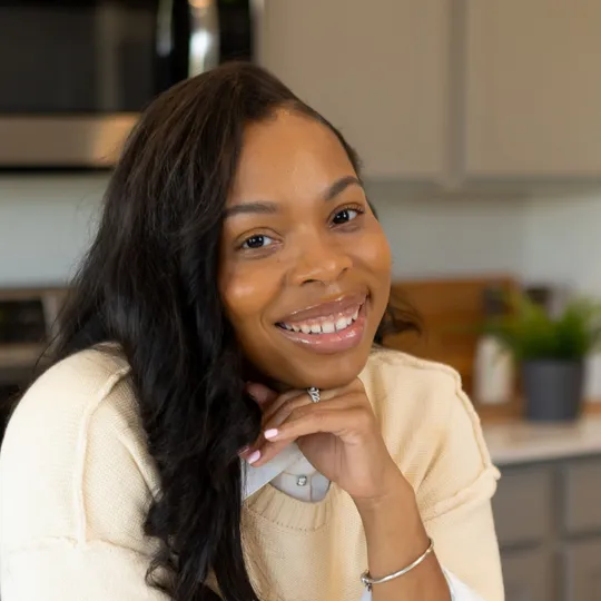 Dazjah Farris, Agent in  - Compass