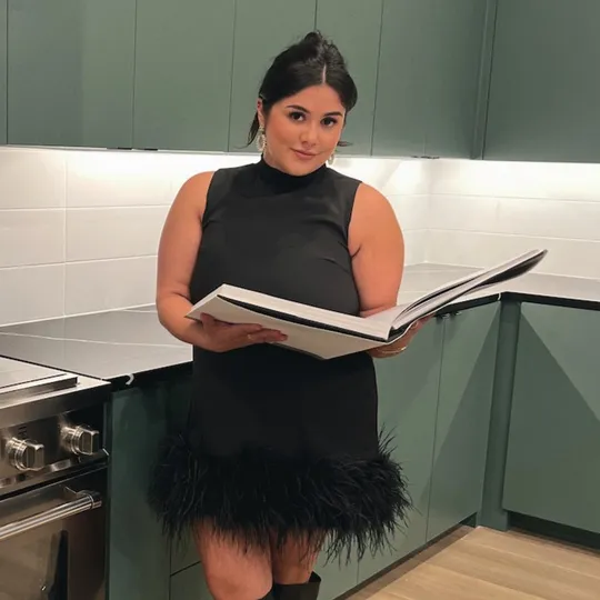 Sarah Thwaites, Agent in  - Compass