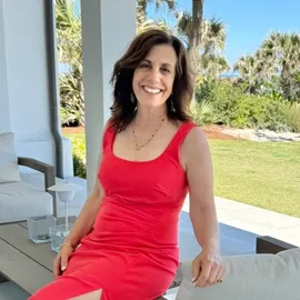 Marcy Reindl, Agent in  - Compass