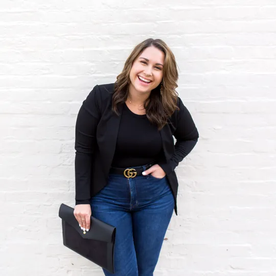 Amanda Lucas, Agent in  - Compass