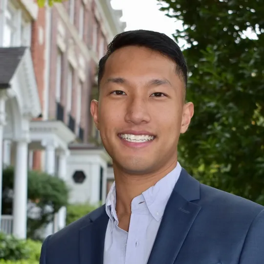 Carson Truong, Agent in  - Compass