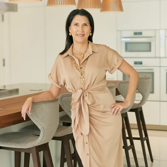 Patricia Plaza, Agent in  - Compass