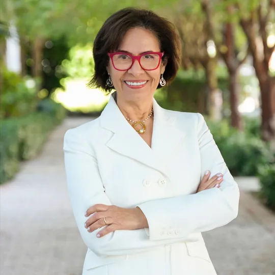 Laura Kefalidis, PA, Agent in  - Compass