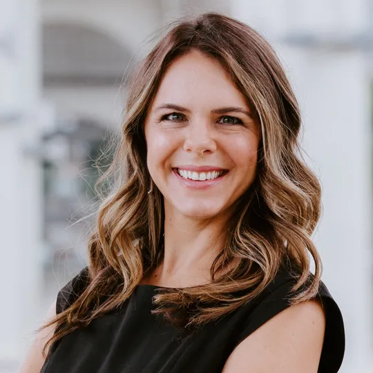 Tiffany Foy, Agent in  - Compass