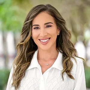 Bethany Martinez, Agent in  - Compass