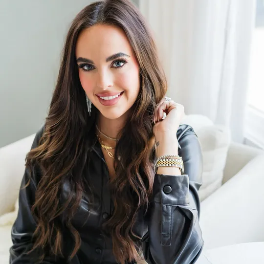 Meredith Diamond, Agent in  - Compass