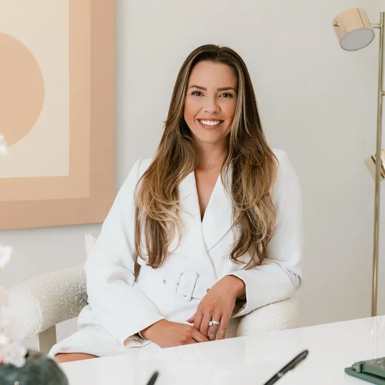 Kori Biernacki, Agent in  - Compass