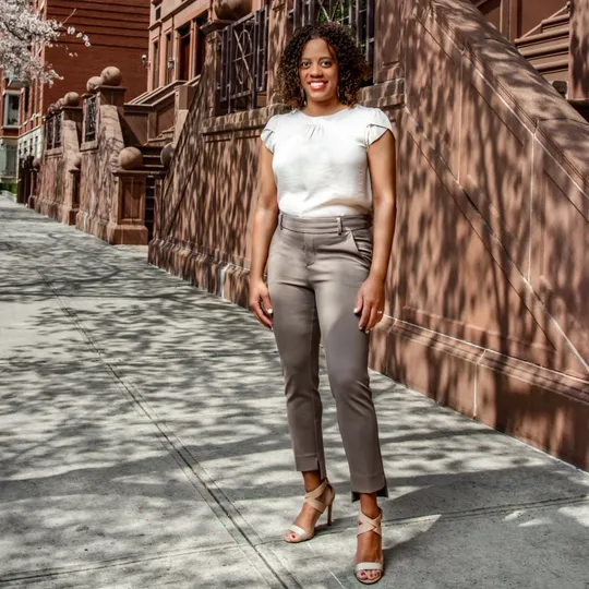 Kim Martin-Shah, Agent in  - Compass