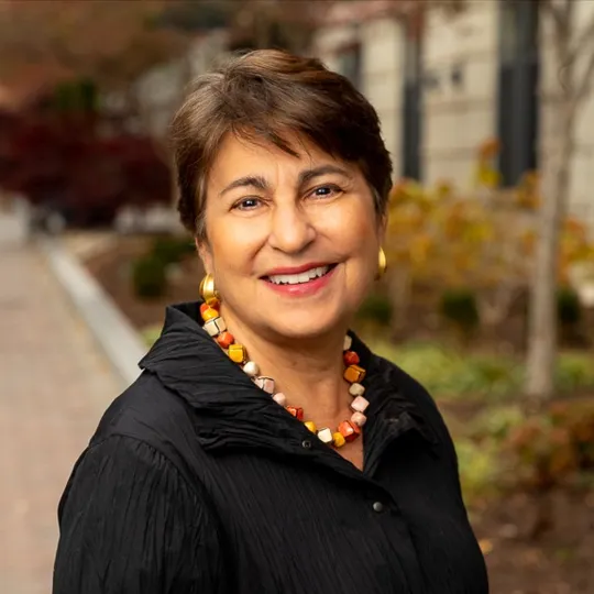 Elyse Wander, Agent in  - Compass