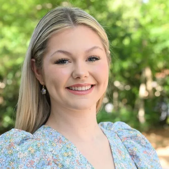 Sierra Betz, Agent in  - Compass