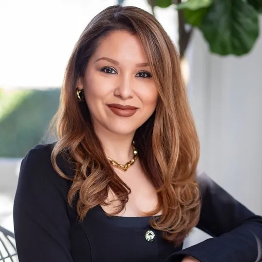 Jovanna Gladys Ollivierre, Agent in  - Compass