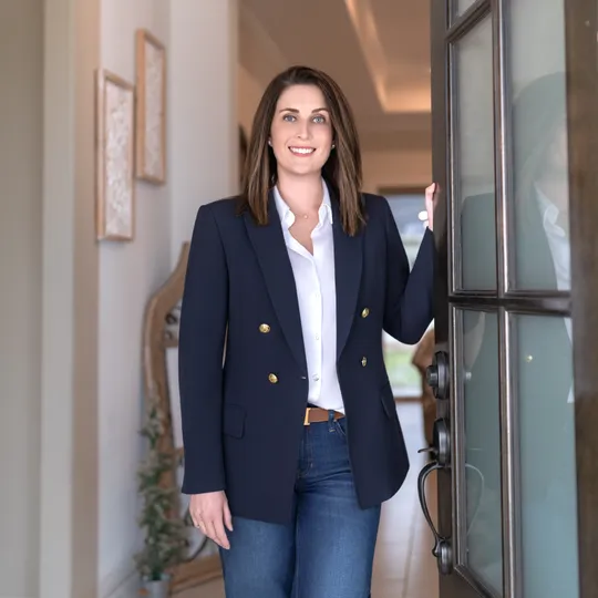 Carolyn Swan, Agent in  - Compass