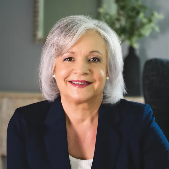 Sylvia Layne, Agent in  - Compass