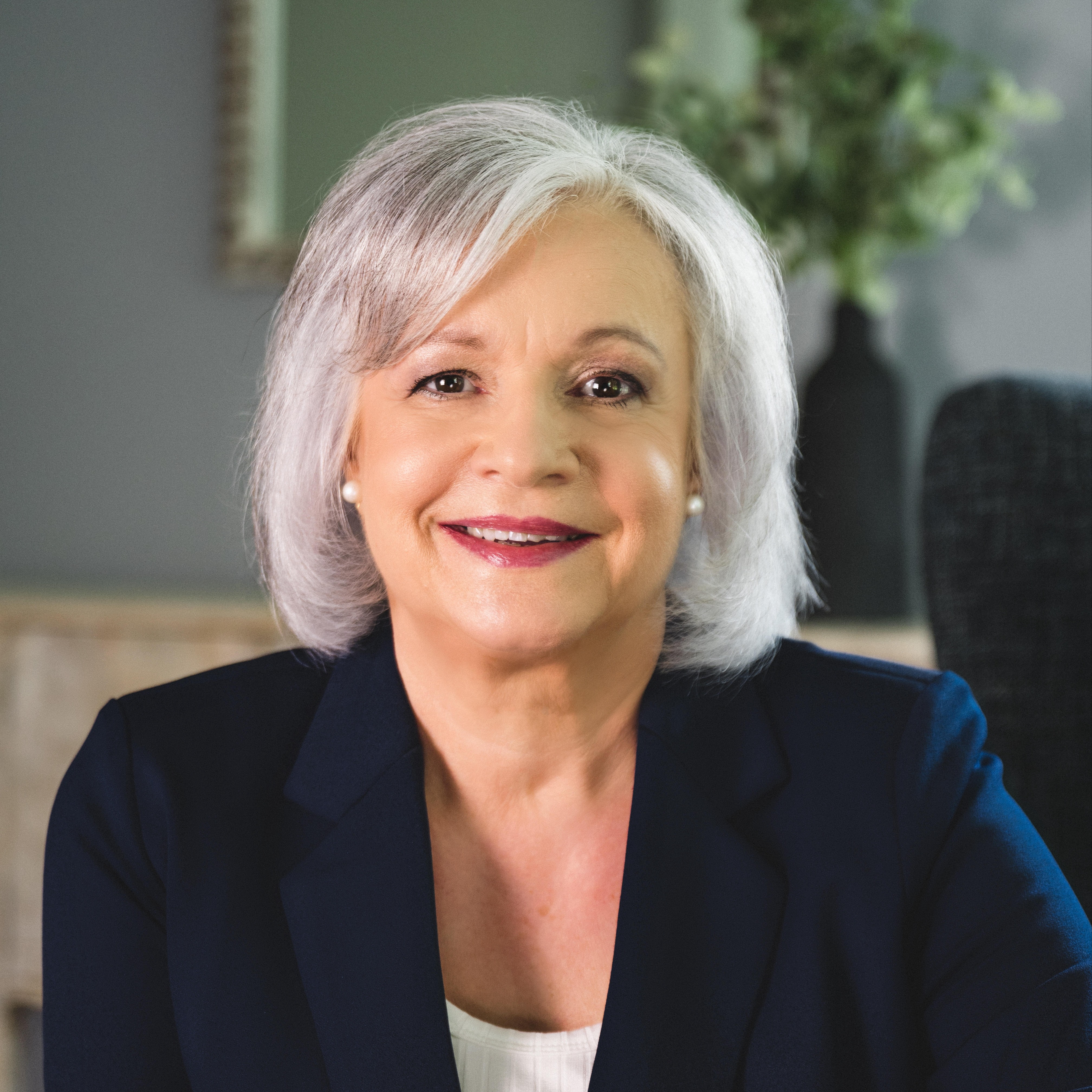 Headshot of Sylvia Layne