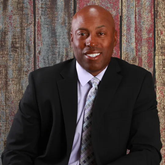 Bernard Bentley, Agent in  - Compass