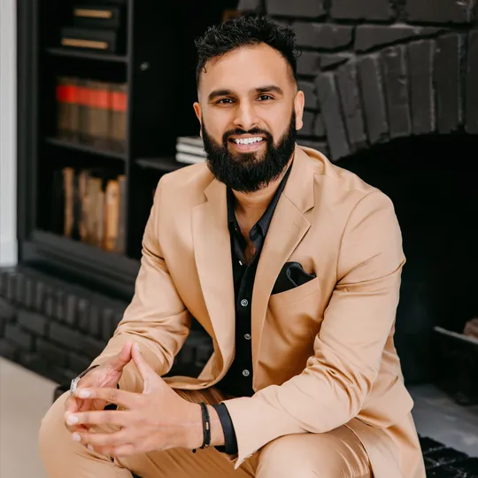 Dani Tac, Agent in  - Compass