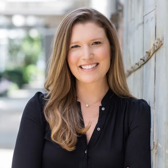 Anna Callaway, Agent in  - Compass