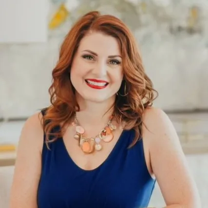 Katie Gay, Agent in  - Compass