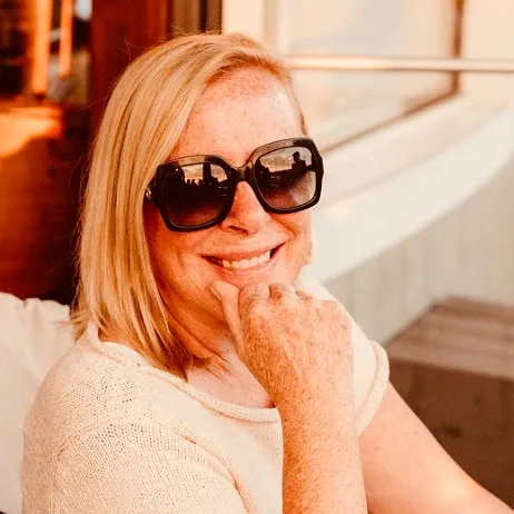 Barbie O'Brien Walsh, Agent in  - Compass