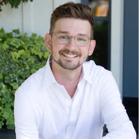 Austin Hail, Agent in  - Compass