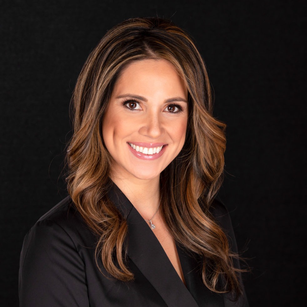 Headshot of Larissa Hoss