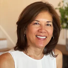 Janet Stefandl, Agent in  - Compass