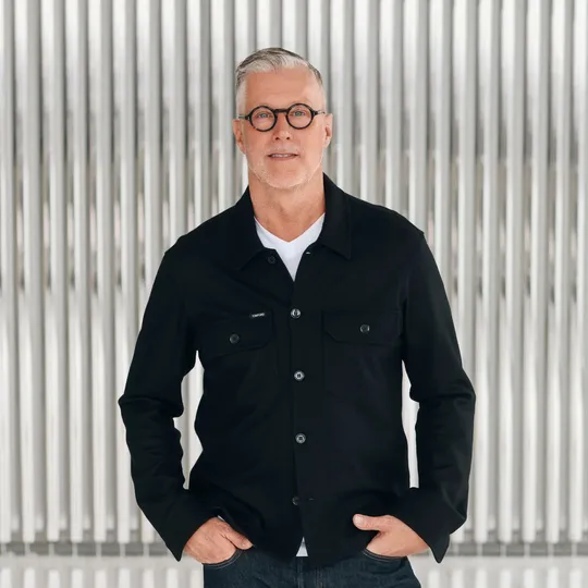 Dennis Mangone, Agent in  - Compass