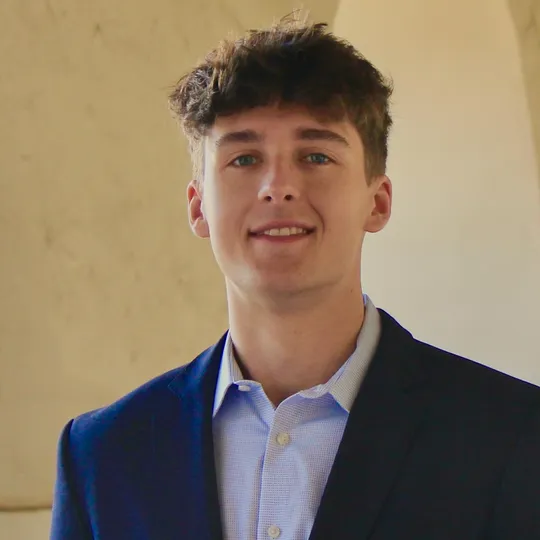 Jon Mehr, Agent in  - Compass