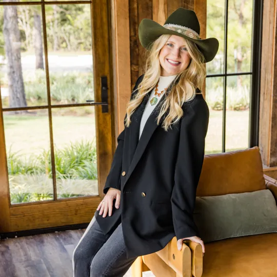 Jessi Fleming, Agent in  - Compass