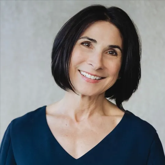 Ginger Kelly, Agent in  - Compass